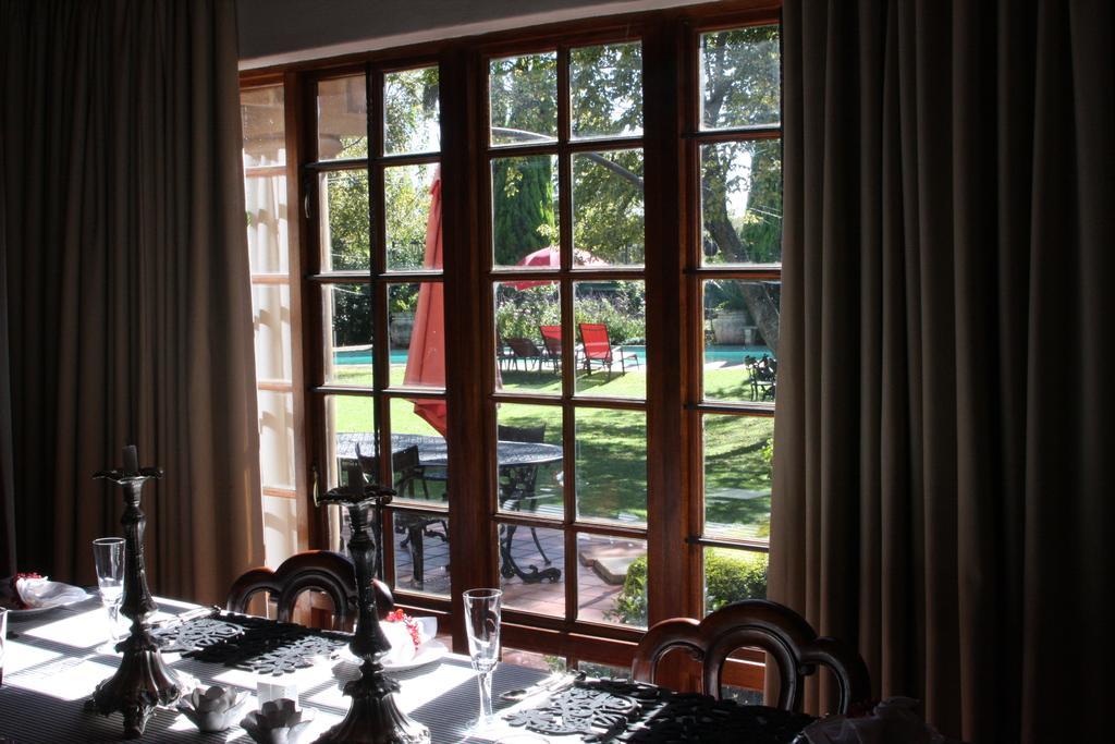 MacGregors Guest House Pretoria-Noord Esterno foto